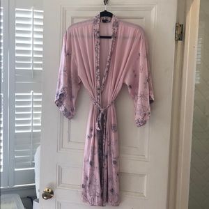 Pink Pea in Pod Robe